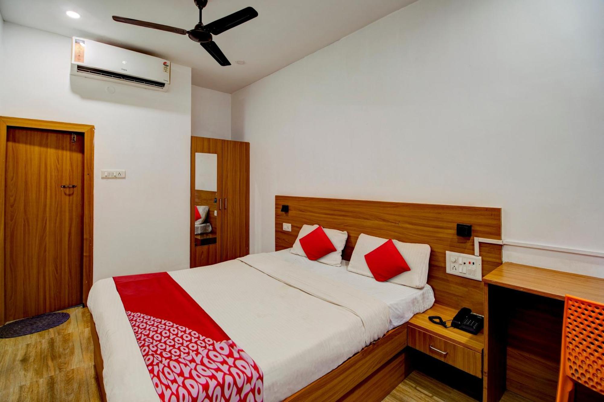 Hotel O Hill View Residency Near Aca Stadium Guwahati Extérieur photo